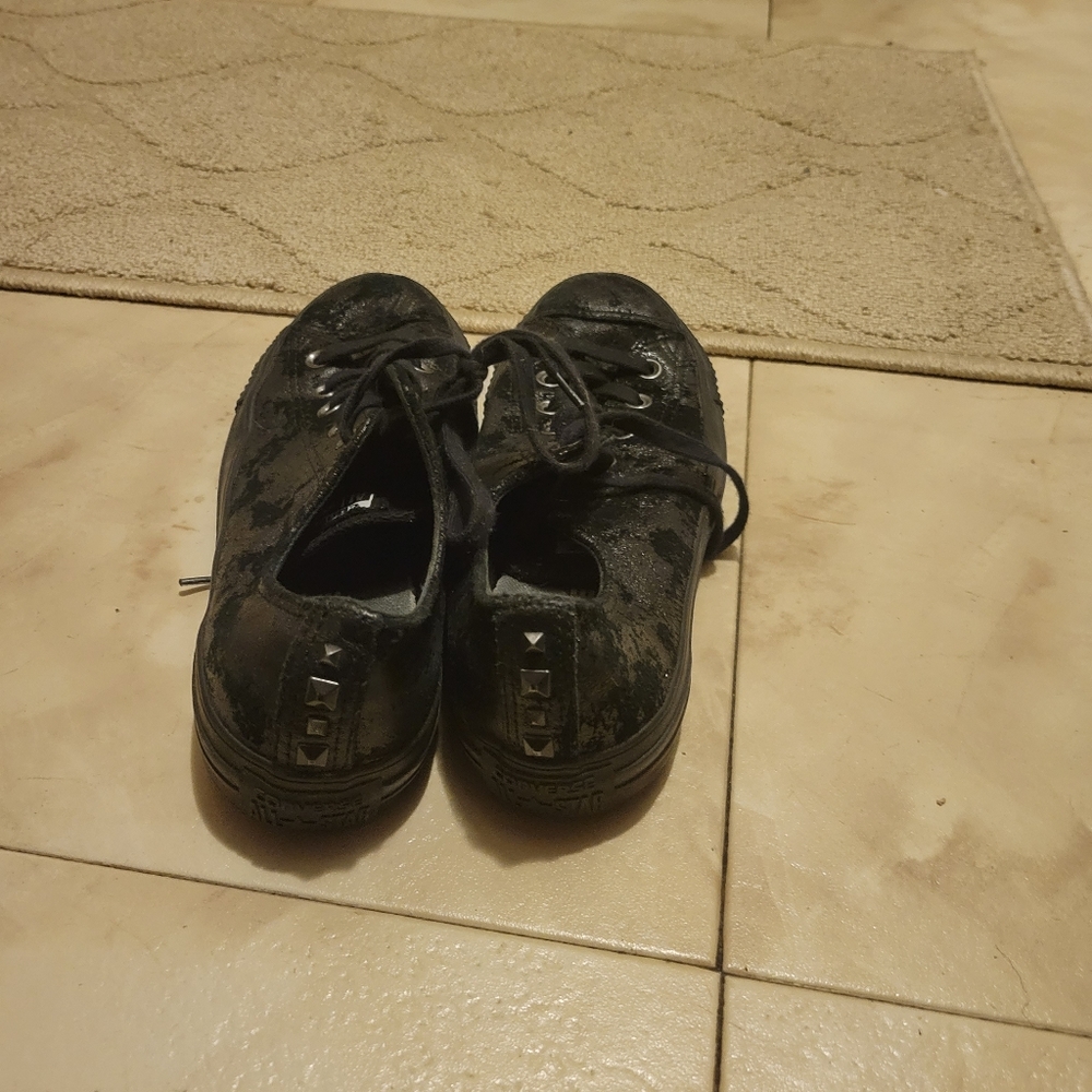 Converse - Picture 3 of 4